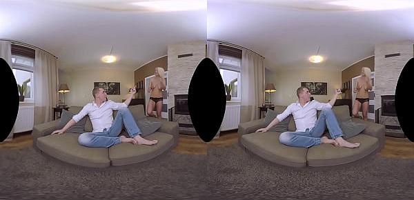 Luci Angel has anal creampie in virtual reality